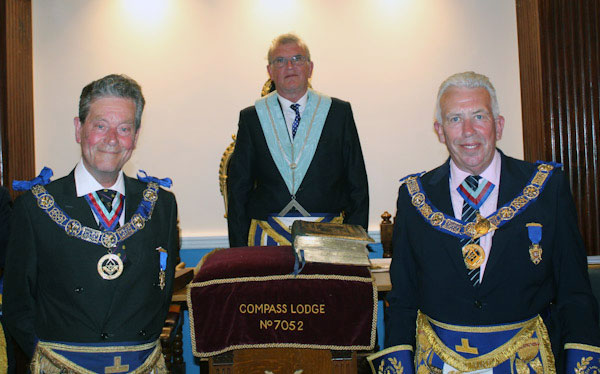 WM Jim Hawkins (centre) with Provincial Grand Masters Roger Pemberton (left) and Mark Matthews (right).