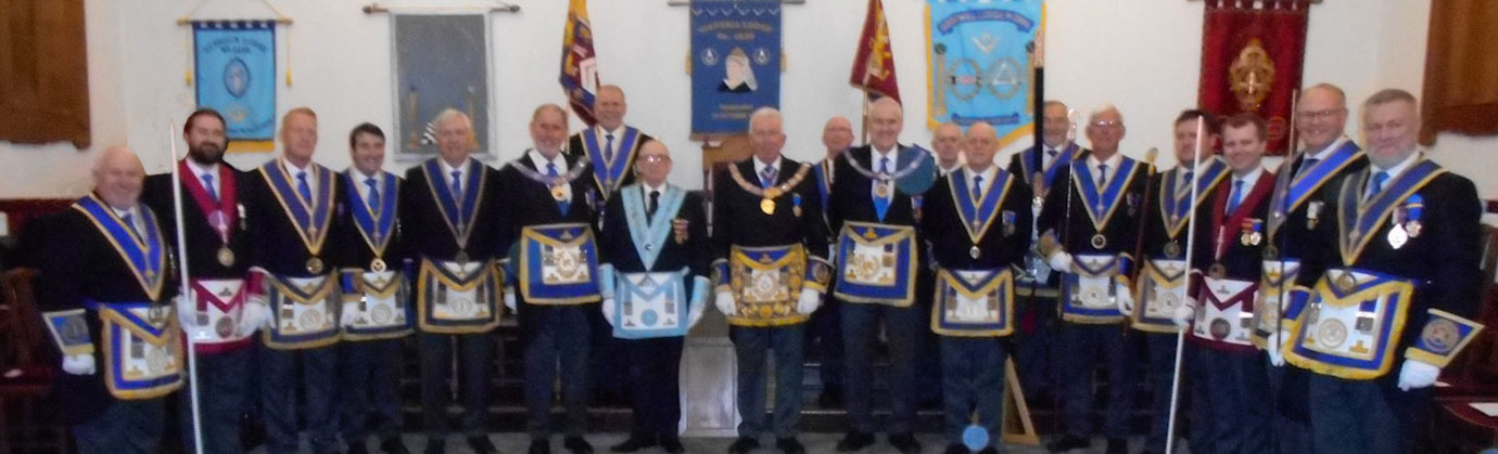 The WM with the grand and Provincial grand officers.