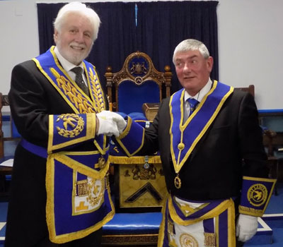 David Hawkes (left) congratulates David Maher.