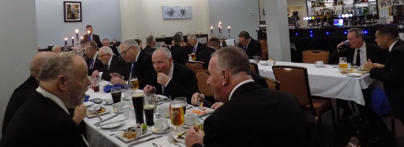 Brethren enjoying the festive board.