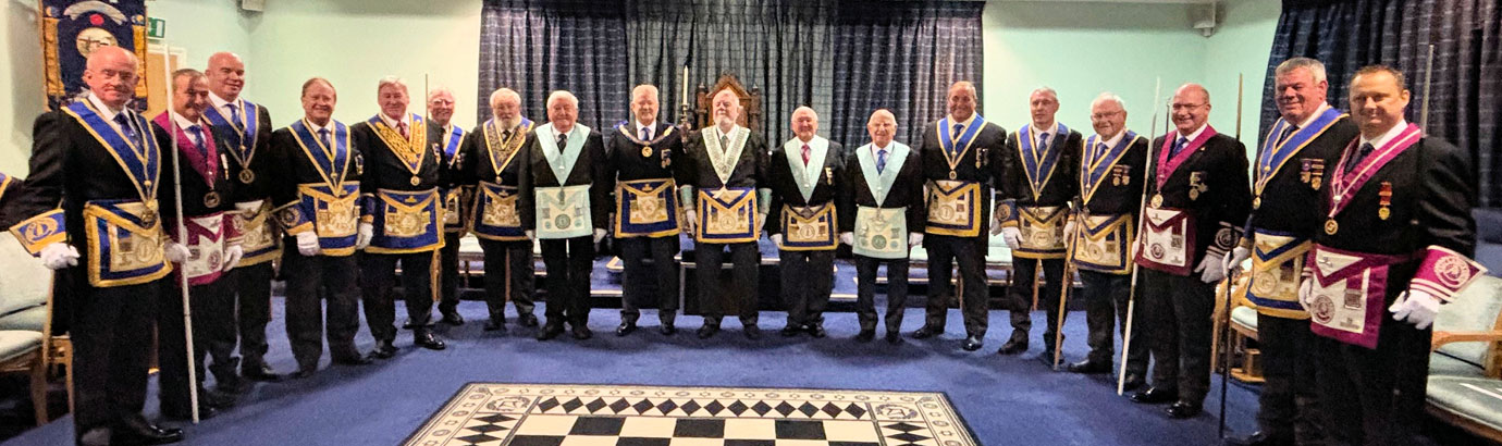 Pictured from left to right, are: Peter Littlehales, Andy Baxter, Steven Ellershaw, Paul Broadley, Neil McGill, John Eccles, Tom Jackson, Ernie Hughes, Peter Schofield, Bill Richmond, Eddie Parkinson, John Nelson, Scott Devine, Steven Murray, Sid Bateson, Stuart Bateson, John Holmes and Phil Renny.