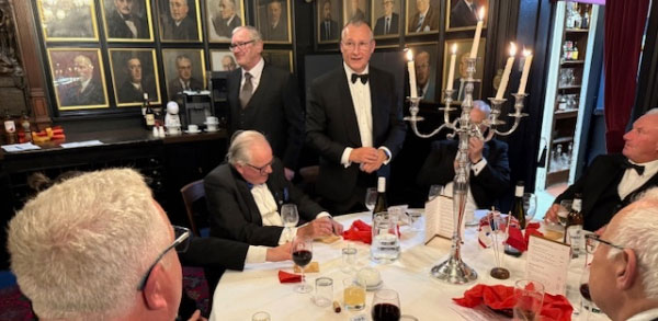 Ian Sanderson responds to his toast and congratulates new master John.