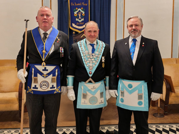 Pictured from left to right, are: Juan Topping, John Bradley and Ian Dewhurst.