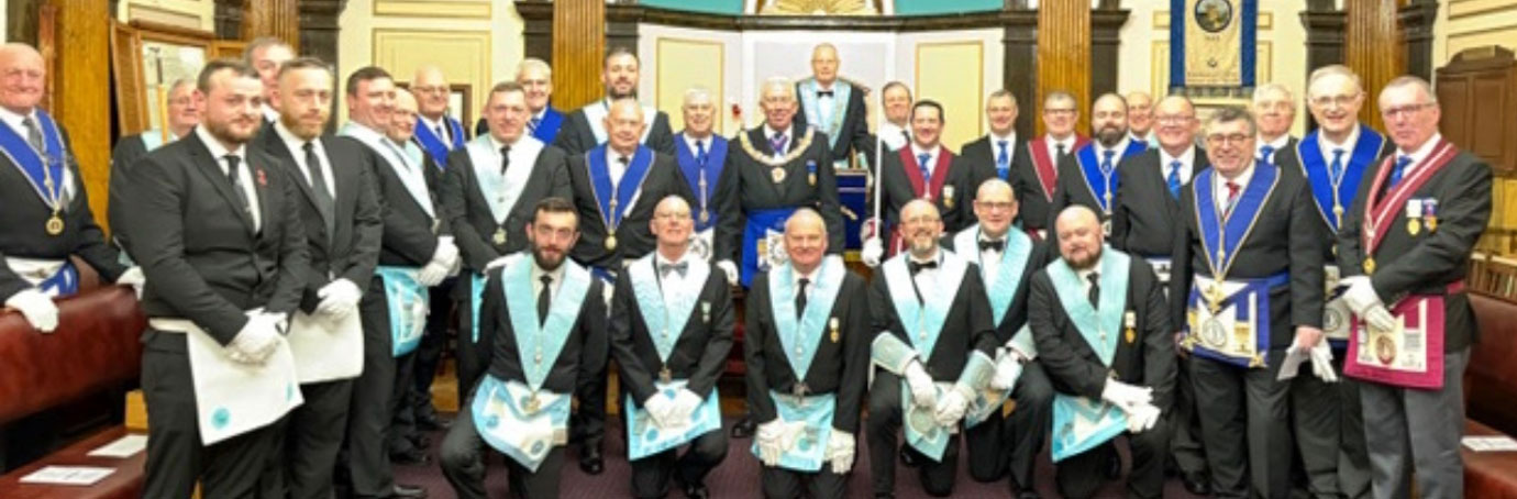Guests and brethren of Woodend Epworth Lodge
