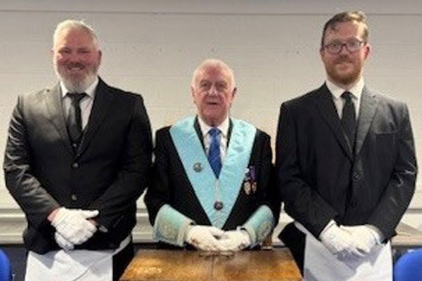 David Abbot (left) and Dean Topping (right) with WM Jeff Lucas.