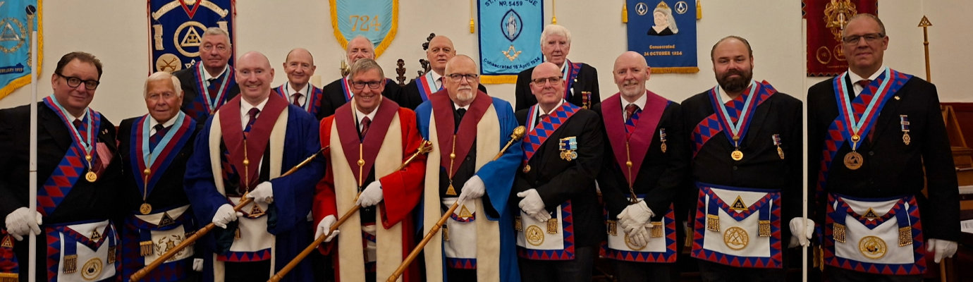 Companions of the chapter and guests.