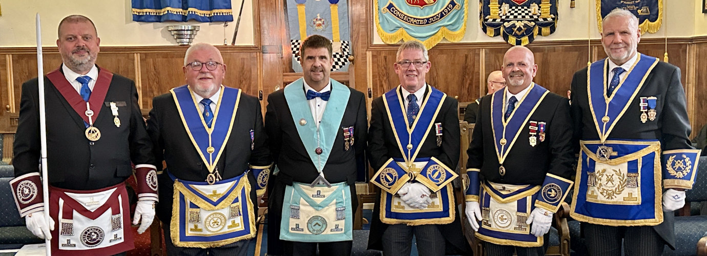 Pictured from left to right, are: Matthew Woods, Harry Chatfield, Gary Gibson, Chris Gray, Kevin Rigg and Barry Fitzgerald.